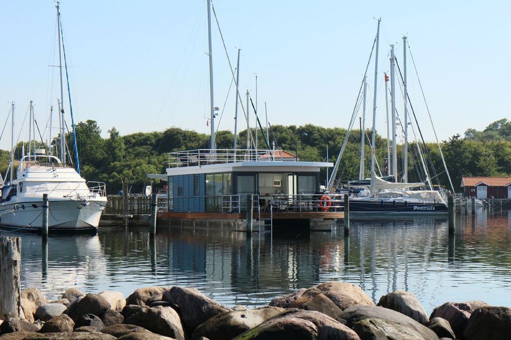 Hausboot Fjordblik Hotel Kollund Osterskov Exterior photo